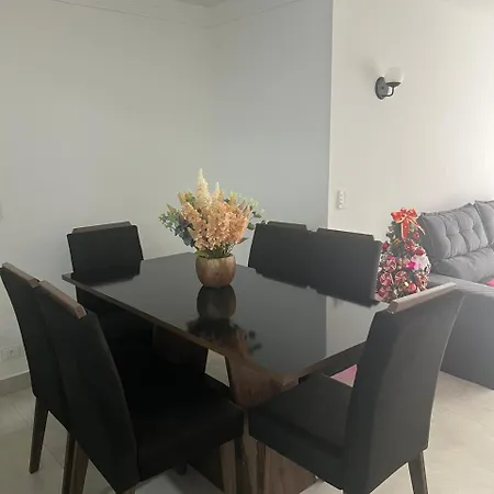 Beleza de apartamento 300 metros da praia-3